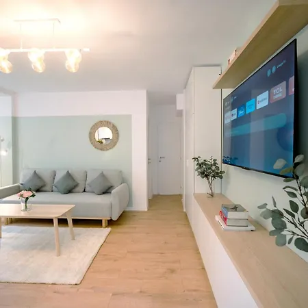 Apartment Urban Nest By The Station